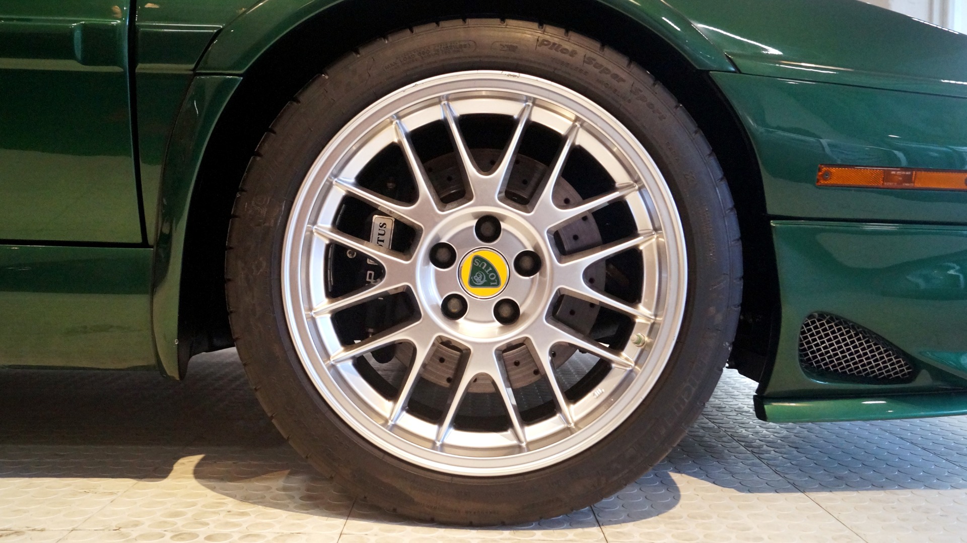 Used 2004 Lotus Esprit V8 Final Edition For Sale ($76,900) | Cars