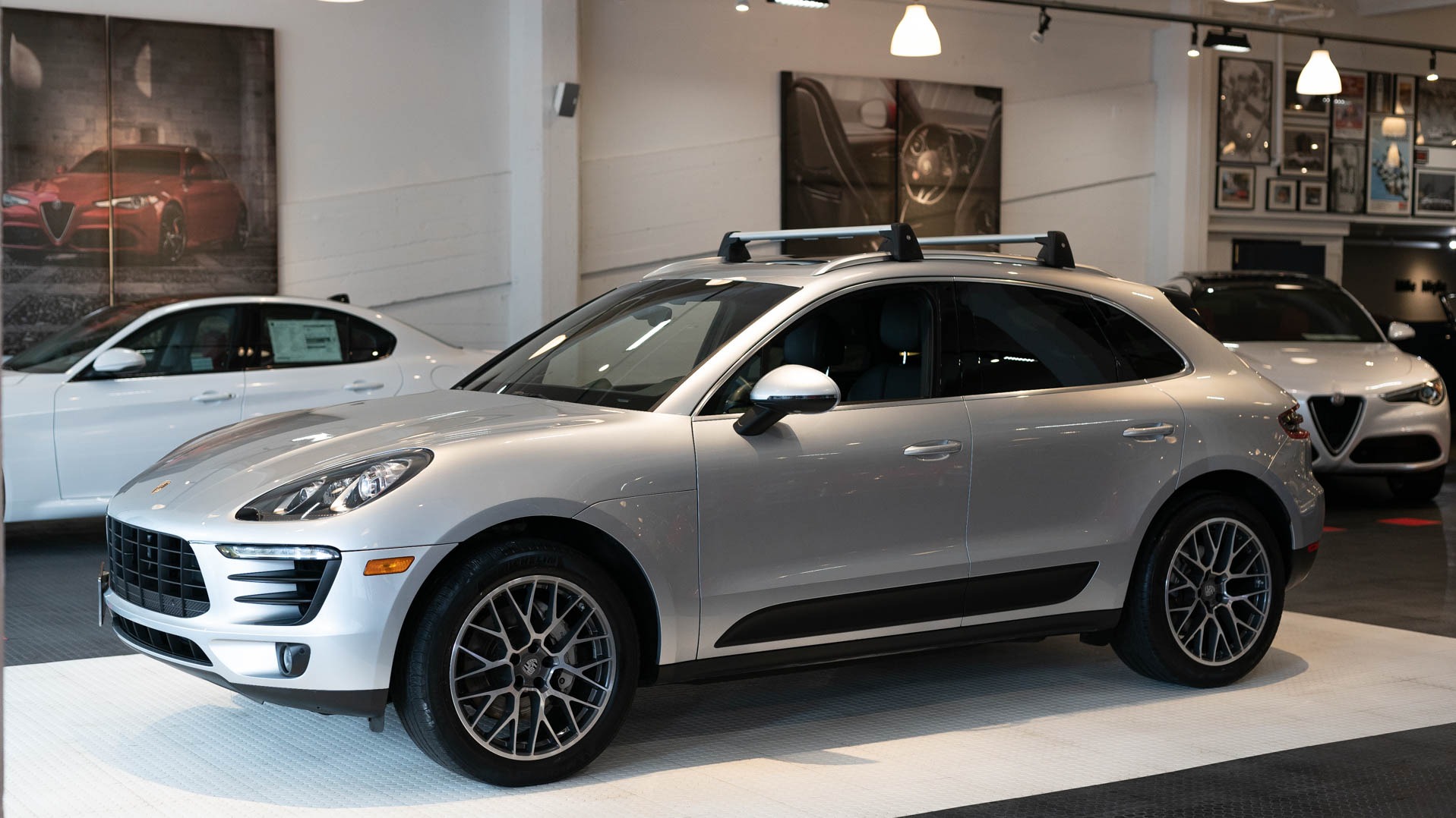 Used 2015 Porsche Macan S For Sale (47,900) Cars Dawydiak Stock 180915C