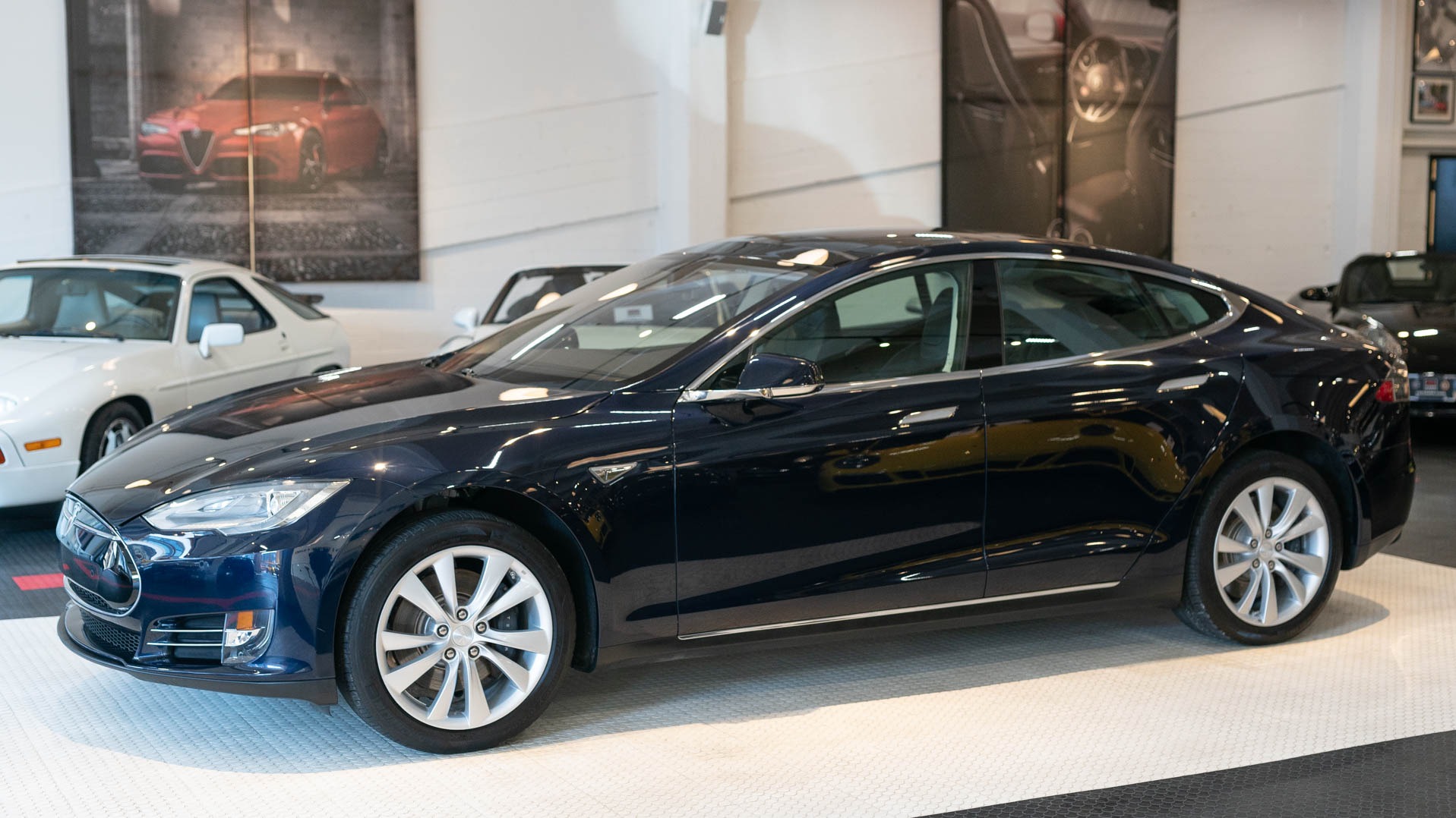 Used 2014 Tesla S 85 Sale ($35,900) | Cars Dawydiak Stock #190825