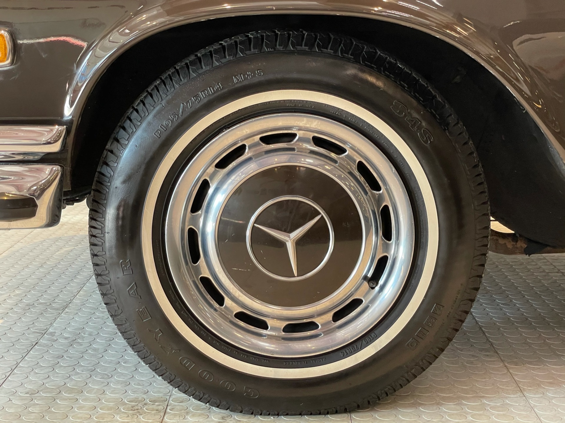 Used 1971 Mercedes-Benz 280SE 3.5 | St. Petersburg, FL