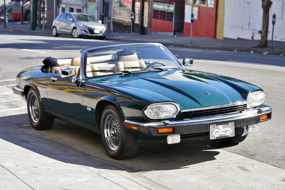 Jaguar XJS v12