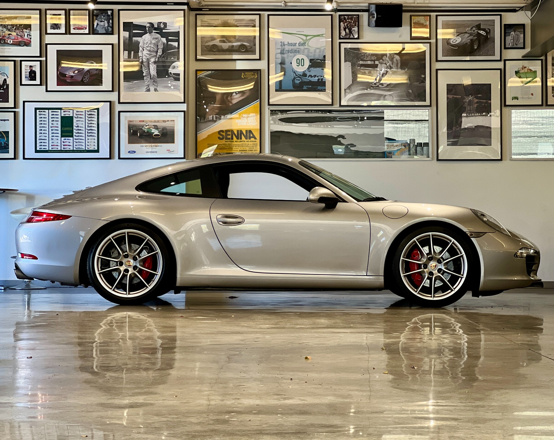 Spark 1:43 Porsche 991 Carrera S Year 2012 black S3392 model