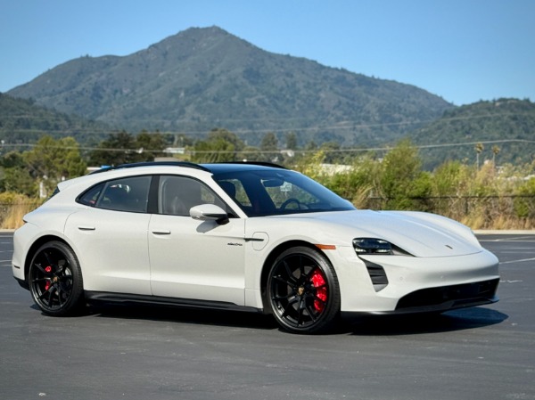 2023 Porsche Taycan